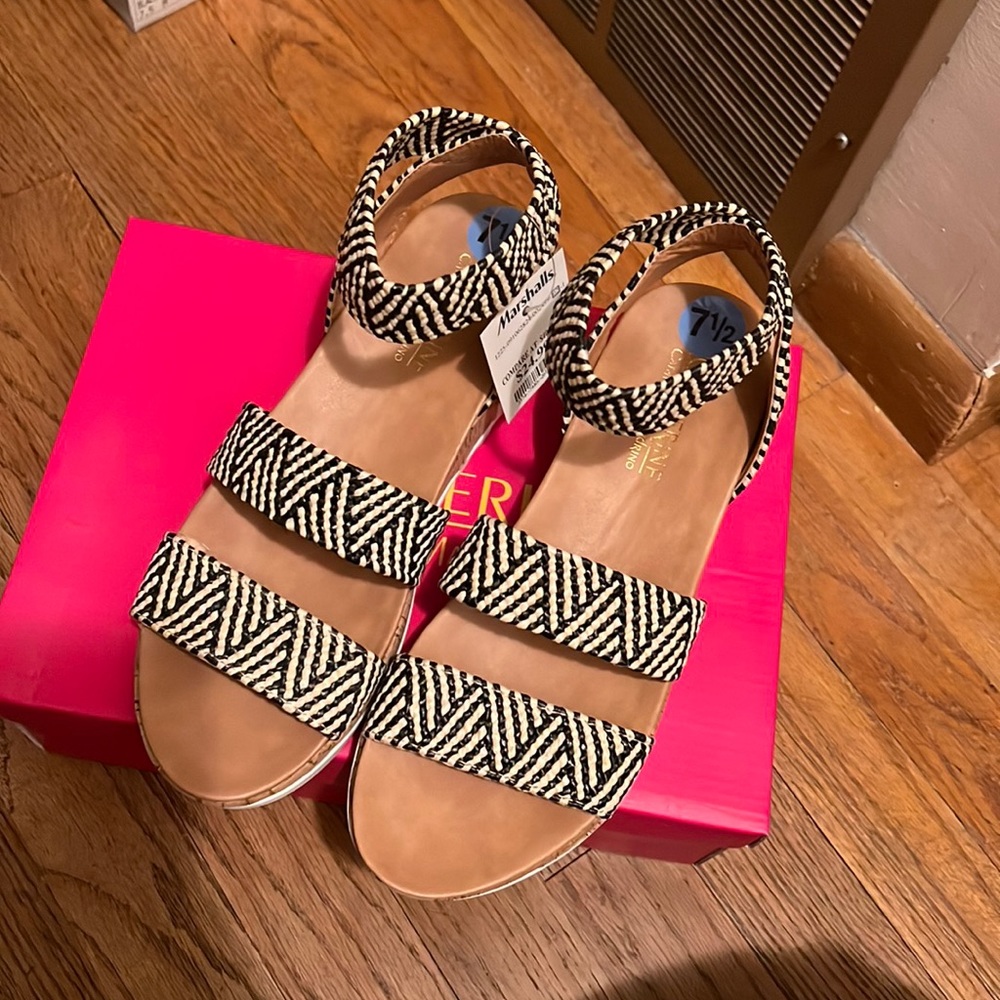 Catherine malandrino platform sandals